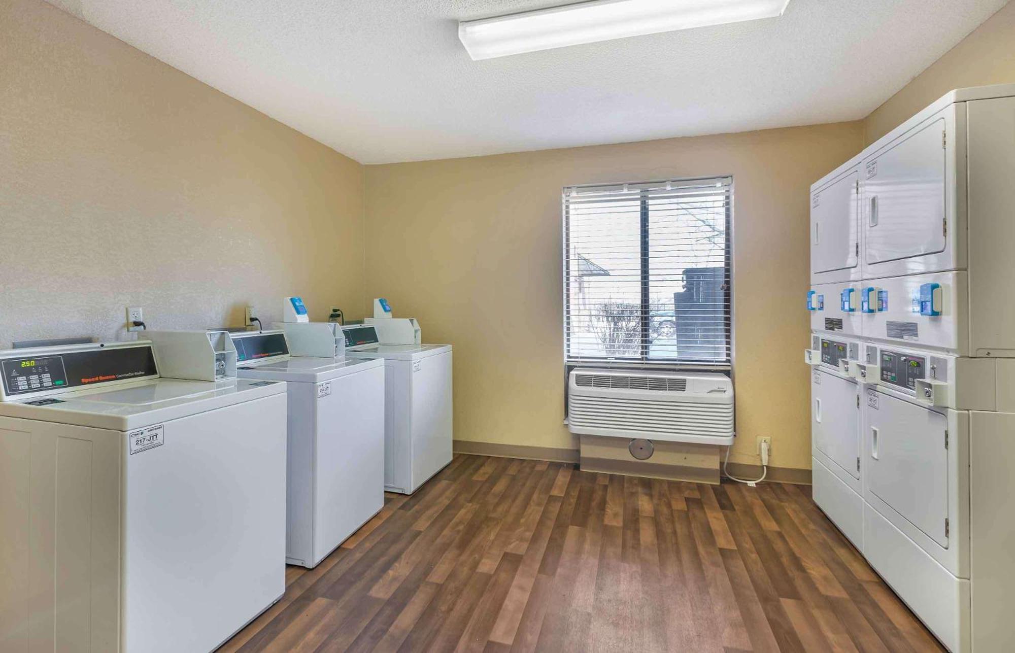 Extended Stay America Select Suites - Des Moines - West Des Moines Clive Екстериор снимка